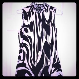 Express black and white tank